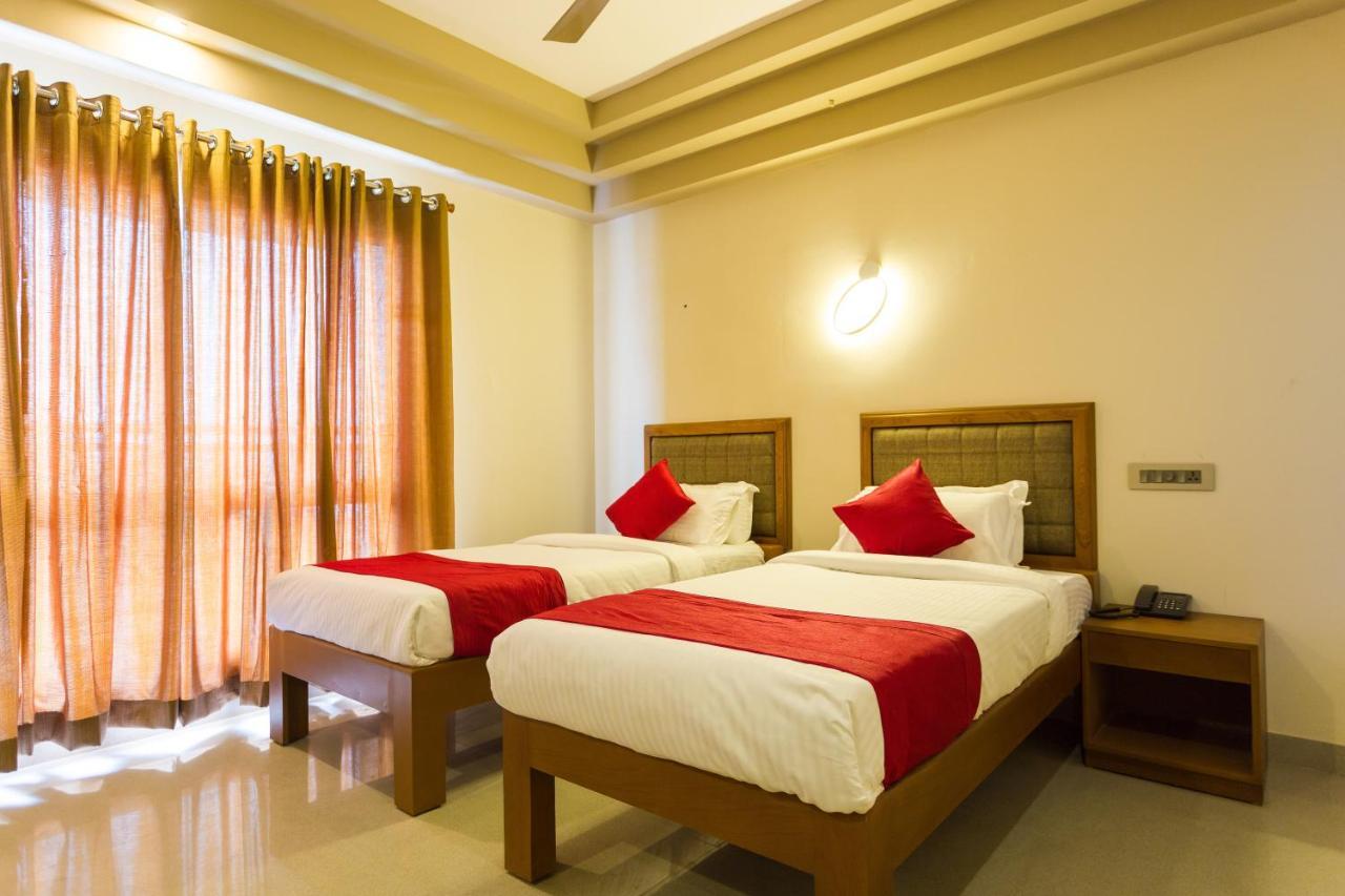 Kochi Hotel Garden Inn מראה חיצוני תמונה