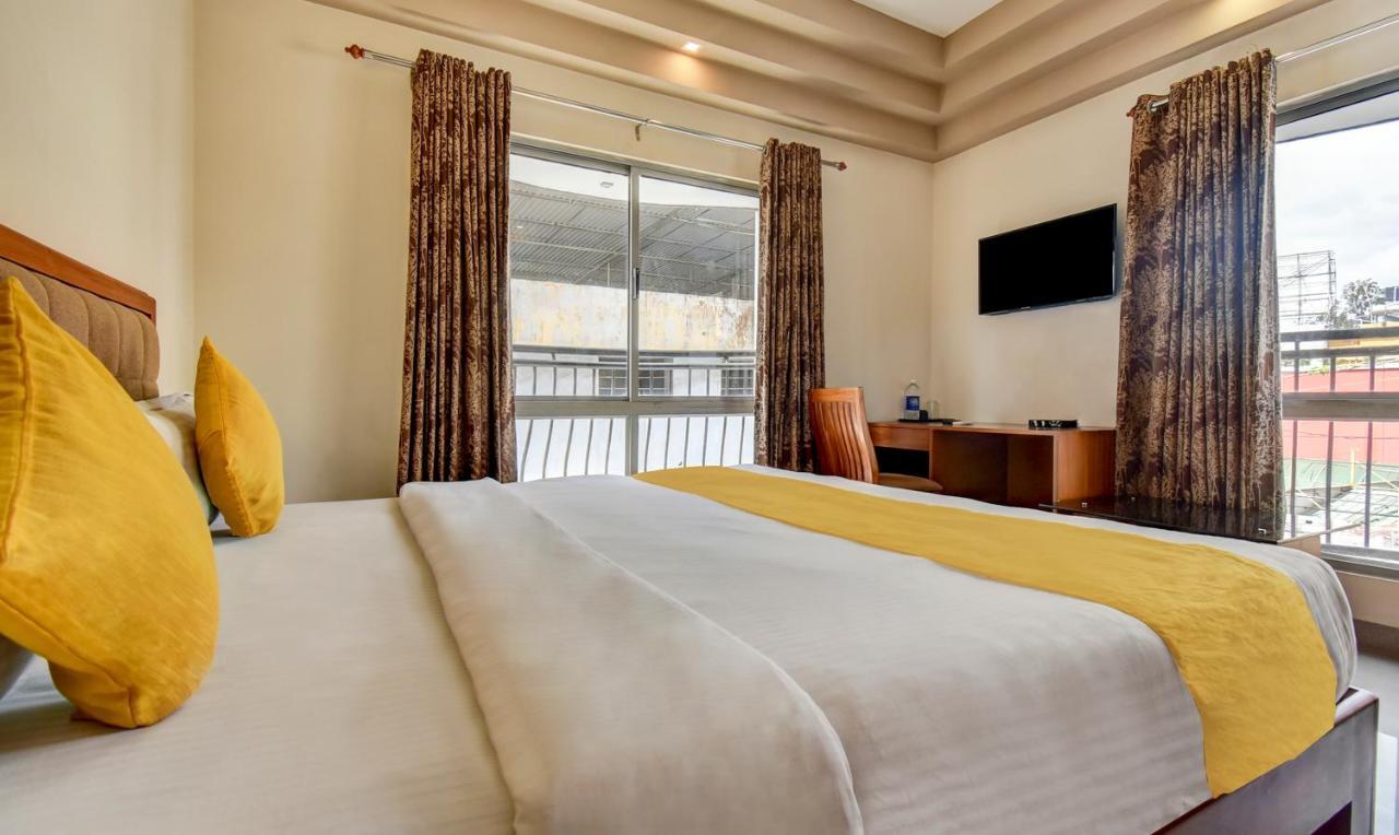 Kochi Hotel Garden Inn מראה חיצוני תמונה