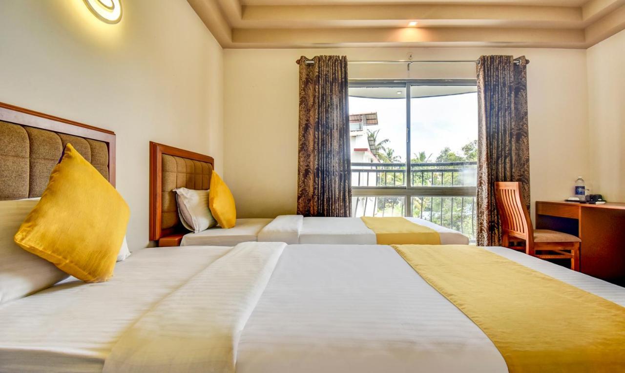 Kochi Hotel Garden Inn מראה חיצוני תמונה