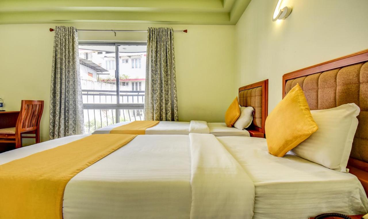 Kochi Hotel Garden Inn מראה חיצוני תמונה